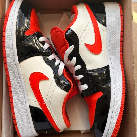Air Jordan 1 LOW ** special addition - Picture 1 of 5
